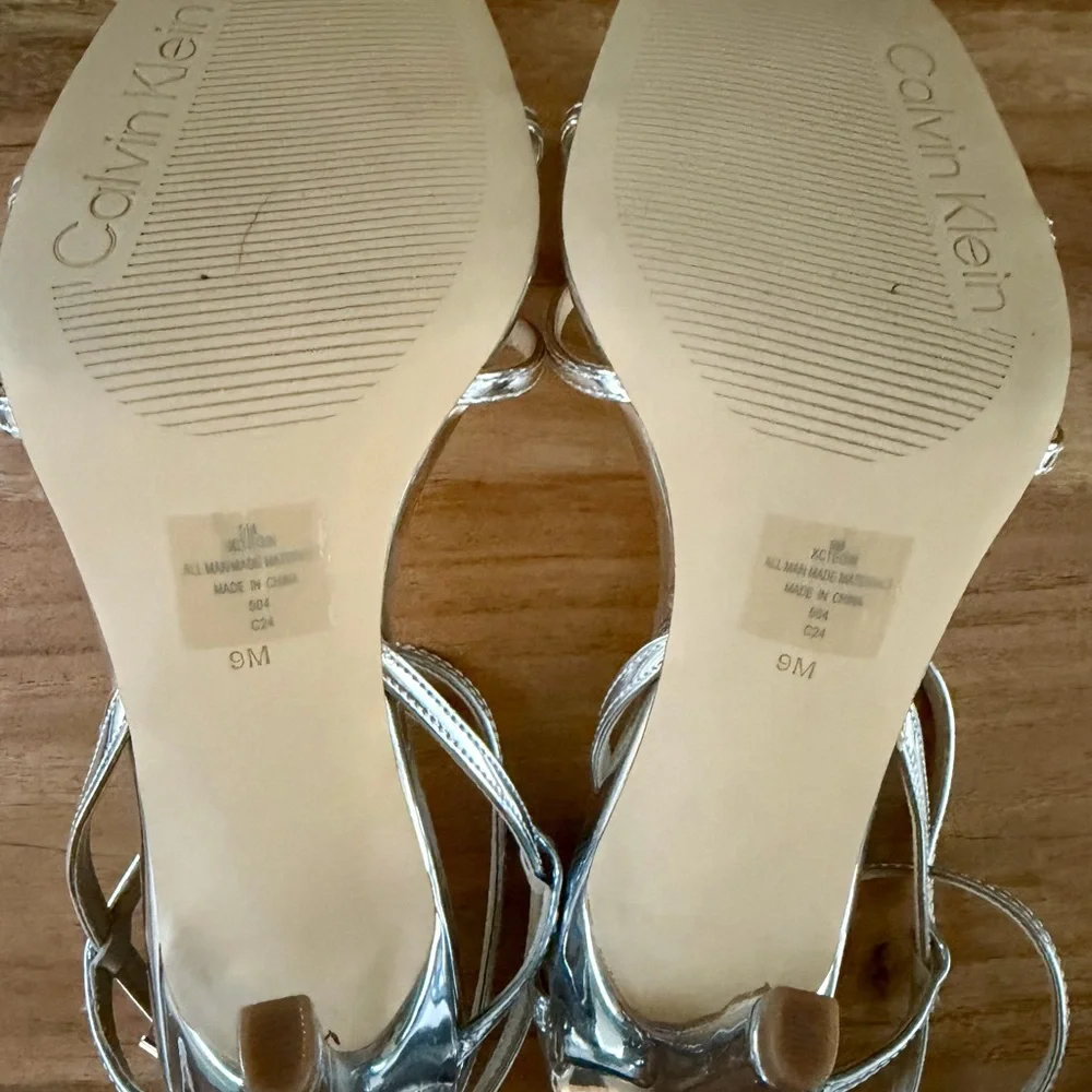 Calvin Klein Tegin Silver Strappy Heels – Size 9 – New in Box - Picture 4 of 4